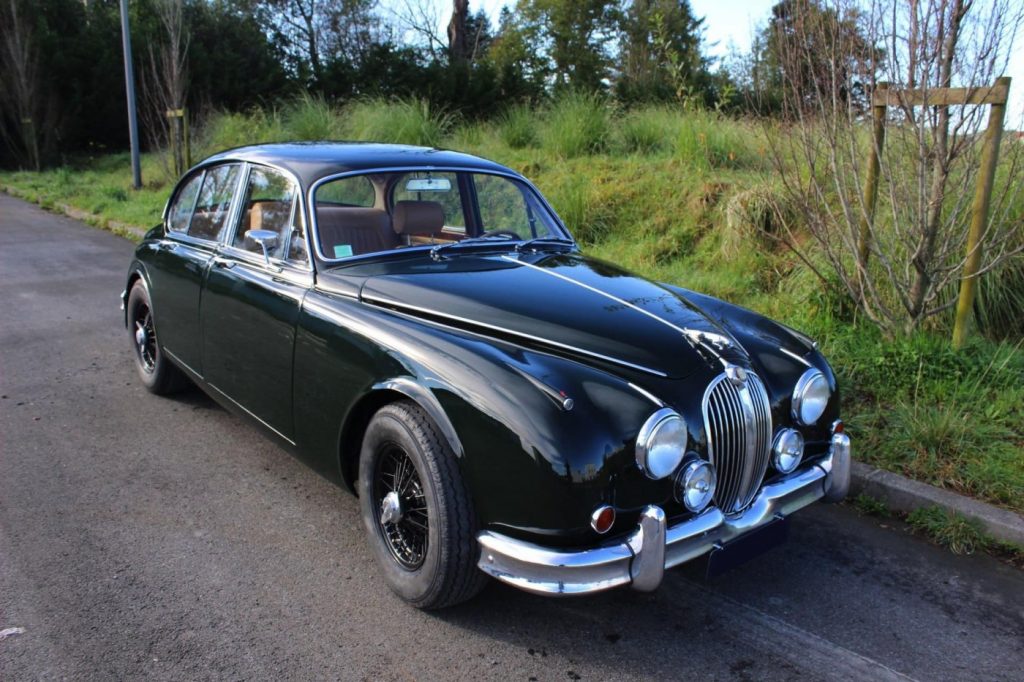 Vehicule Collection Biarritz Cforcar Tourauto Peterauto Jaguar Mk2 1